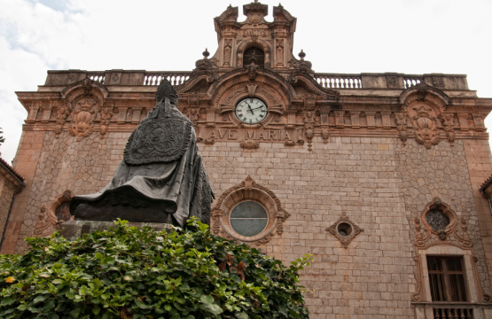 A Day in Lluc: Nature, Culture and Spirituality in the Heart of Mallorca